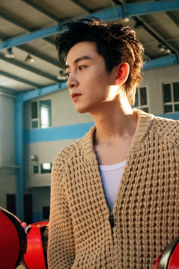 深金优配 小嗲精狠踩CP小生？陈晓到处求戏？宋祖儿扑街？梓瑜上位成功？姨太问答